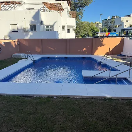 Playamar Pool, Terrace & Free Parking - Appartement Torremolinos